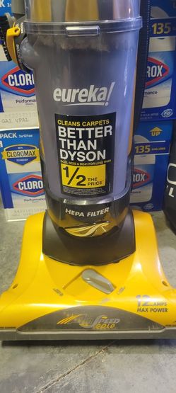 Used vacuum cleaner for sale, clean and working perfectly.