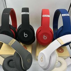 Brand new  beats studio 3 Wireless  6 Different colors WHITE,BLACK,RED,BLUE,GRAY,BLACK AND RED