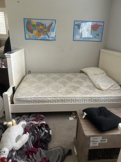 Full Size Bed Frame Selling For 8.00
