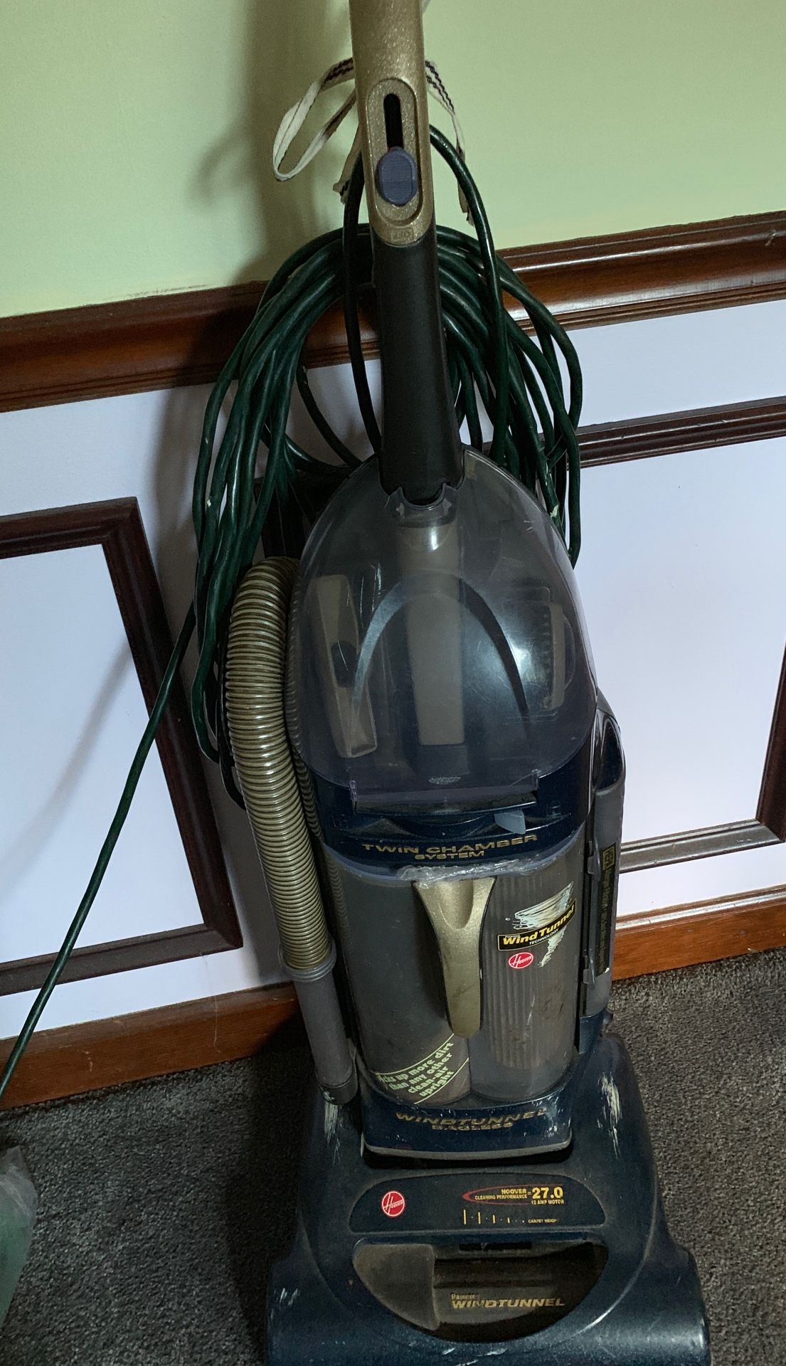 HOOVER WINDTUNNEL VACUUM CLEANER