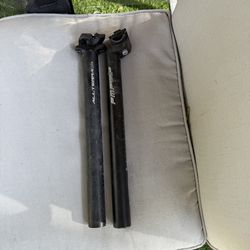 Bike seat post x2