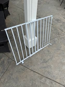 White Metal Baby or Pet Safety Gate
