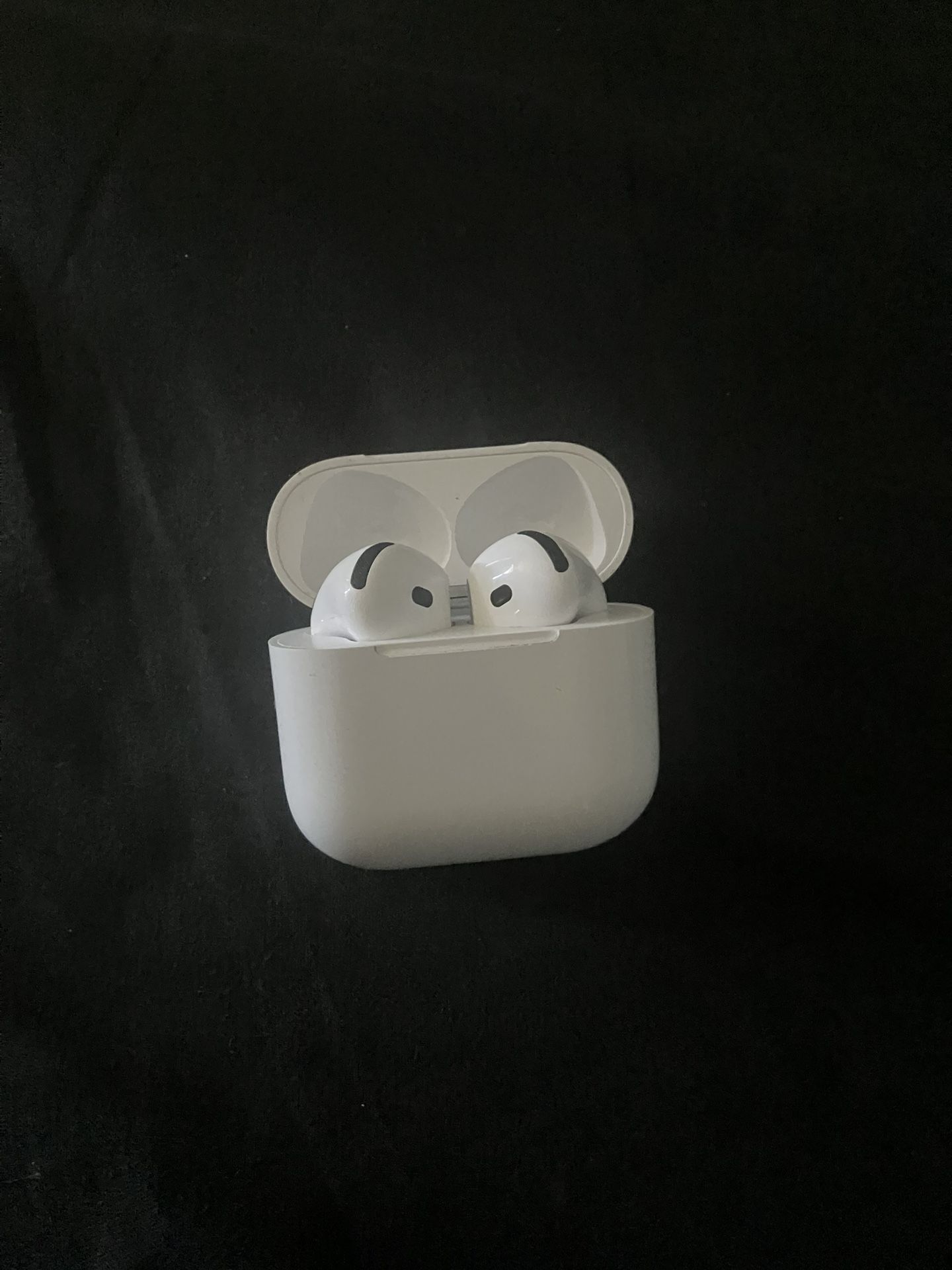 AirPod 4s ANC