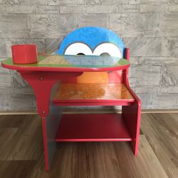 Children’s Activity Desk