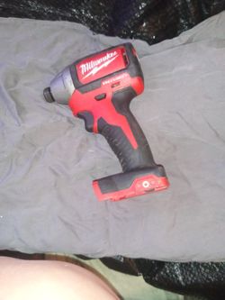 MILWAUKEE IMPACT DRILL