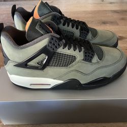 Air Jordan 4 Undefeated - Size 10.5 Brand New