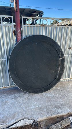 Round table top
