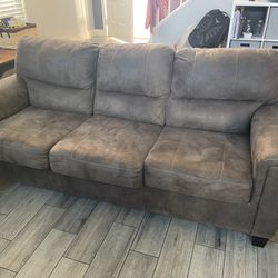 Brown Couch/Sofa and Loveseat Set