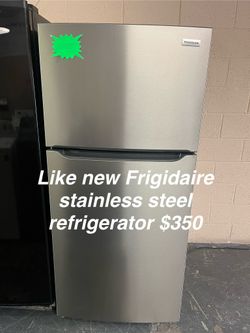 Like New Frigidaire Stainless Steel Refrigerator 