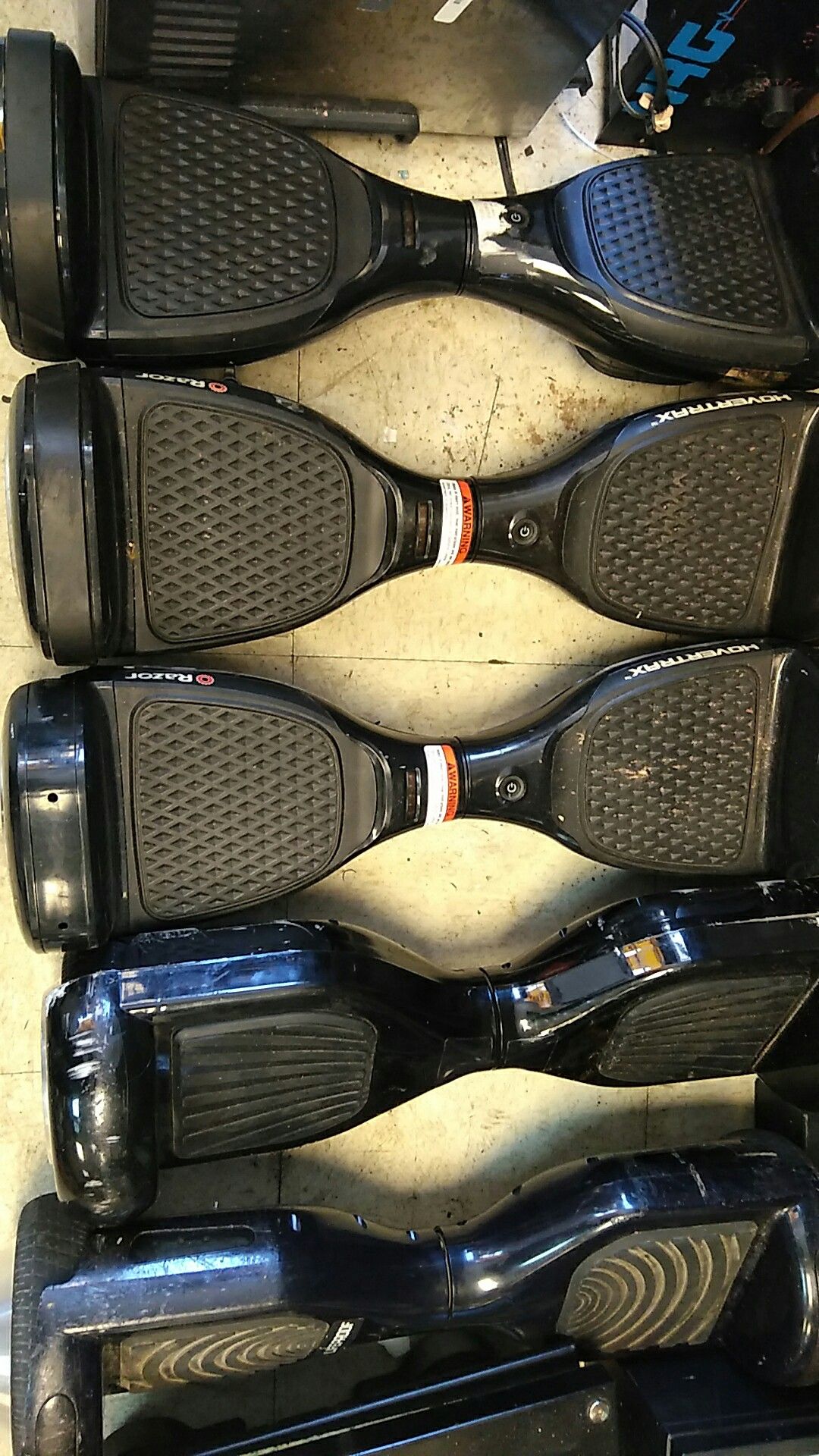 Bulk of 5 hoverboards