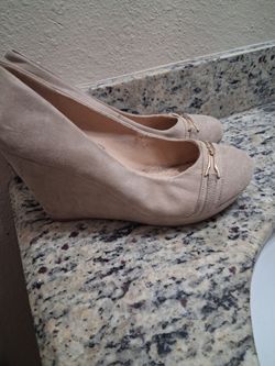 Beige heels