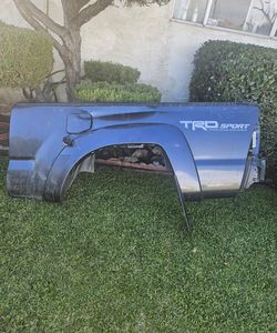 Toyota tacoma trd 2015 driver side fender