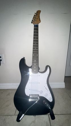 Master Play Electric Guitar Bundle with Stand, Strap, Tuner & Pick - Black