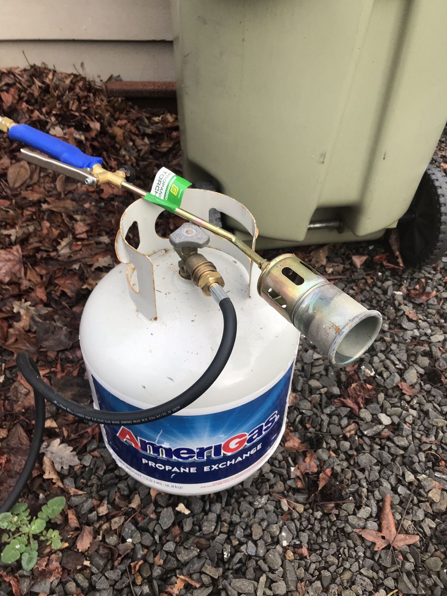 Weed burner with full propane tank