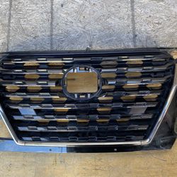 2021,2022,2023 Nissan Kicks Grille