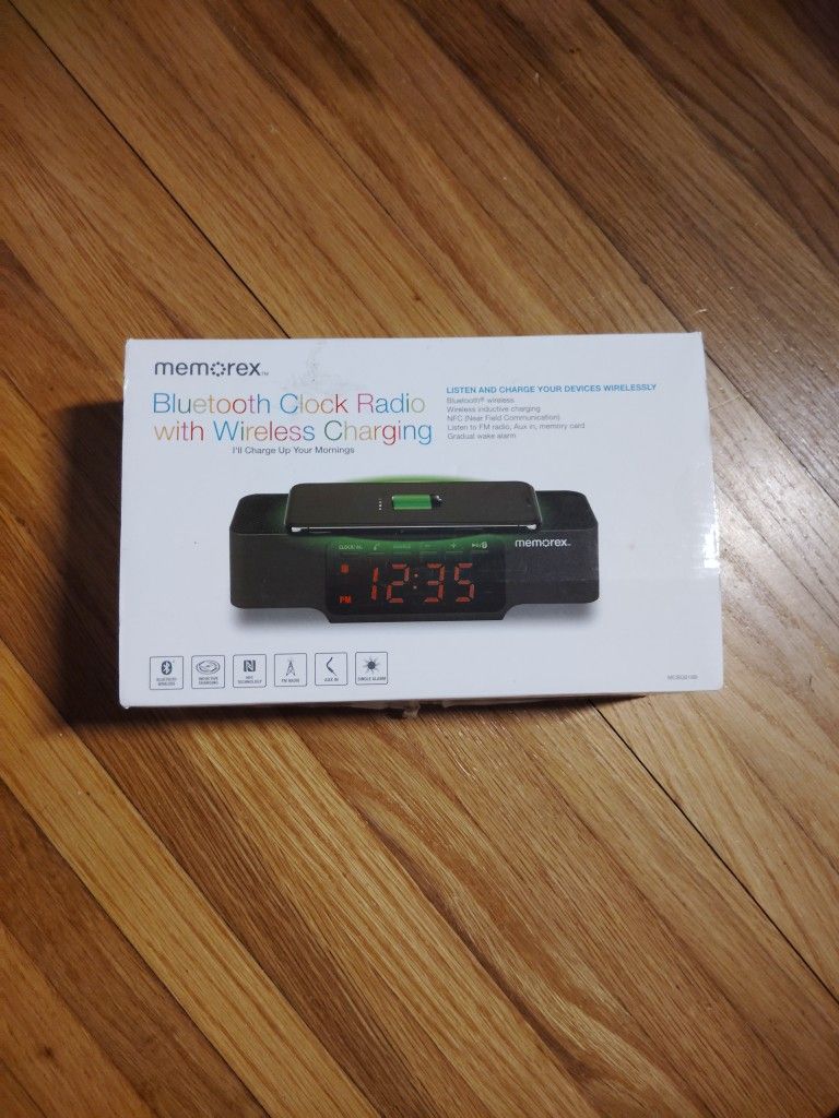 Bluetooth Clock Radio With Wireless Charging
