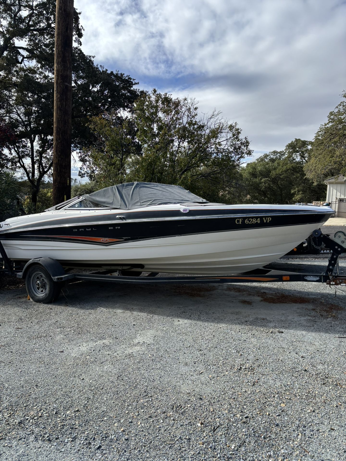 2007 Bayliner 205 BR