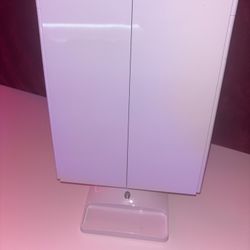 🤍 White Light-Up Vanity Mirror w/ Magnification & Bluetooth