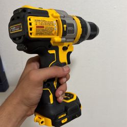 Newest Dewalt Drill, 5ah Battery,fast Charger,Klein Tools Level