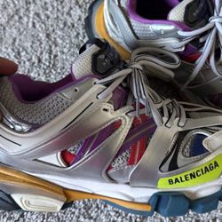 Balenciaga Tracks