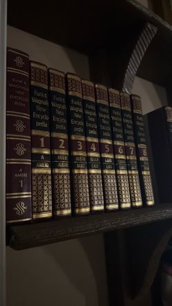 Complete Set Of Encyclopedias 1-27