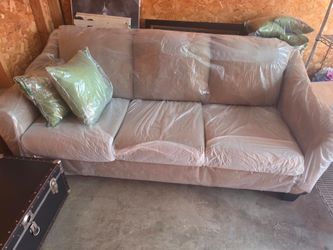 Couch and love seat for Sale