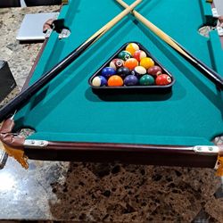 Real Mini Pool Table