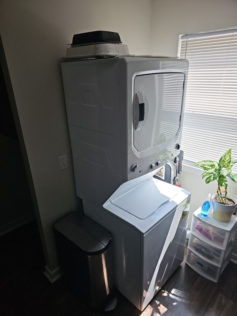 GE Stackable Washer & Dryer
