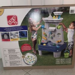 Step2 Misting Mountain & Waterfall (Never opened)