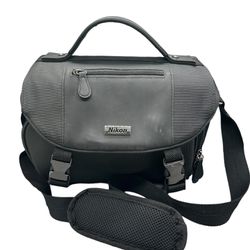 Genuine Nikon Digital SLR DSLR Padded Shoulder Camera Case Bag Black