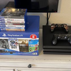PlayStation Pro & VR for Sale in Fresno, OfferUp