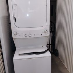 Laundry Center Gas Dryer