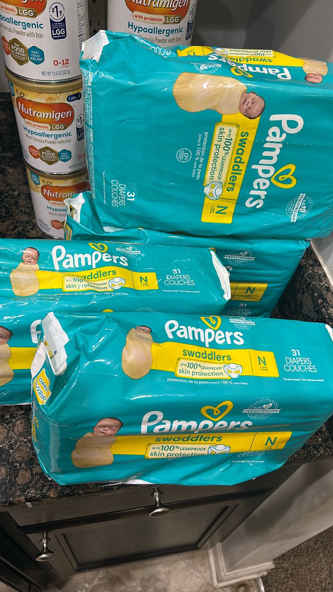 Newborn Pampers Swaddlers