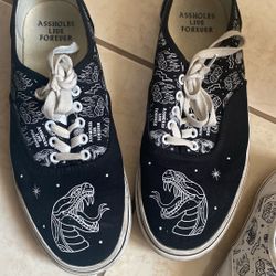 Tenis Size 10De Adulto $10.00 Cada Par 