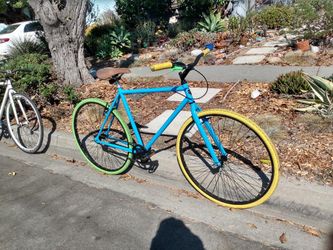 Fixie bikes, 3 to choose from, read ad text