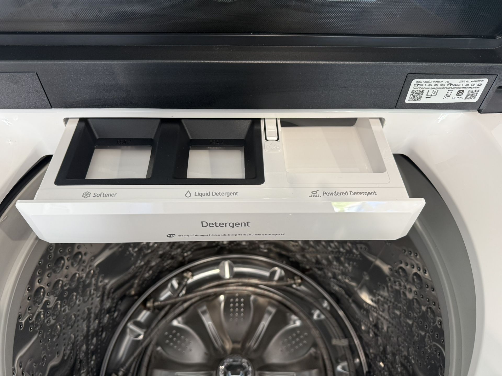 LG 5.5 cu ft Top Load Washer – Like New