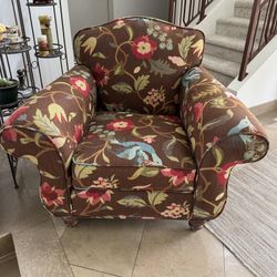 Floral Upholstered Armchair - Classic Style