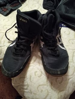 Practice wrestling shoes