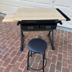 Drawing desk