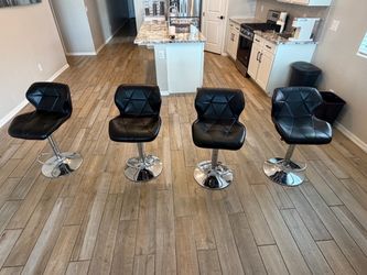 Set of 4 Black Adjustable Bar Stools