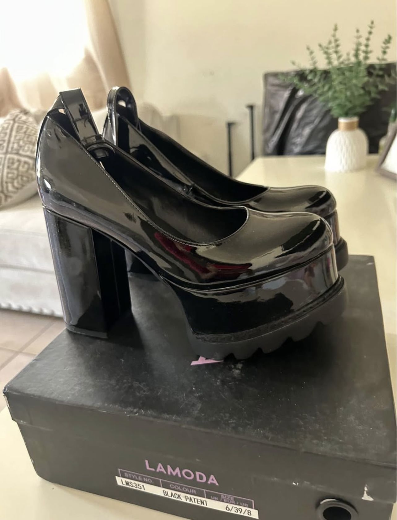Lamoda black platform heels