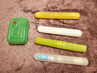 Dingy Soap Holder, Bar Soap Dish Container Travel Soap Case 

product details
Keep your soap clean and organized on your travel with our Travel Soap H