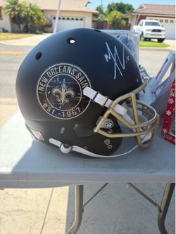 New Orleans Saints Helmet