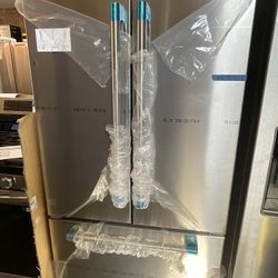 New in the Box….JennAir RISE 21.9 cu ft French Door Counter Depth Refrigerator with Gourmet Bay Drawer and Trisensor Climate Control Stainless Steel. 