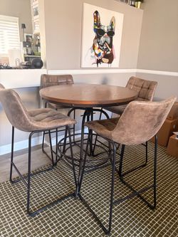 Round Bar top Adjustable Height Dining Table with 4 Chairs
