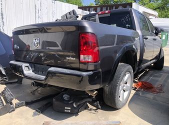 2015 Dodge Ram 1500 5.7 40,000 Miles For PARTS