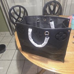 Womans Purse