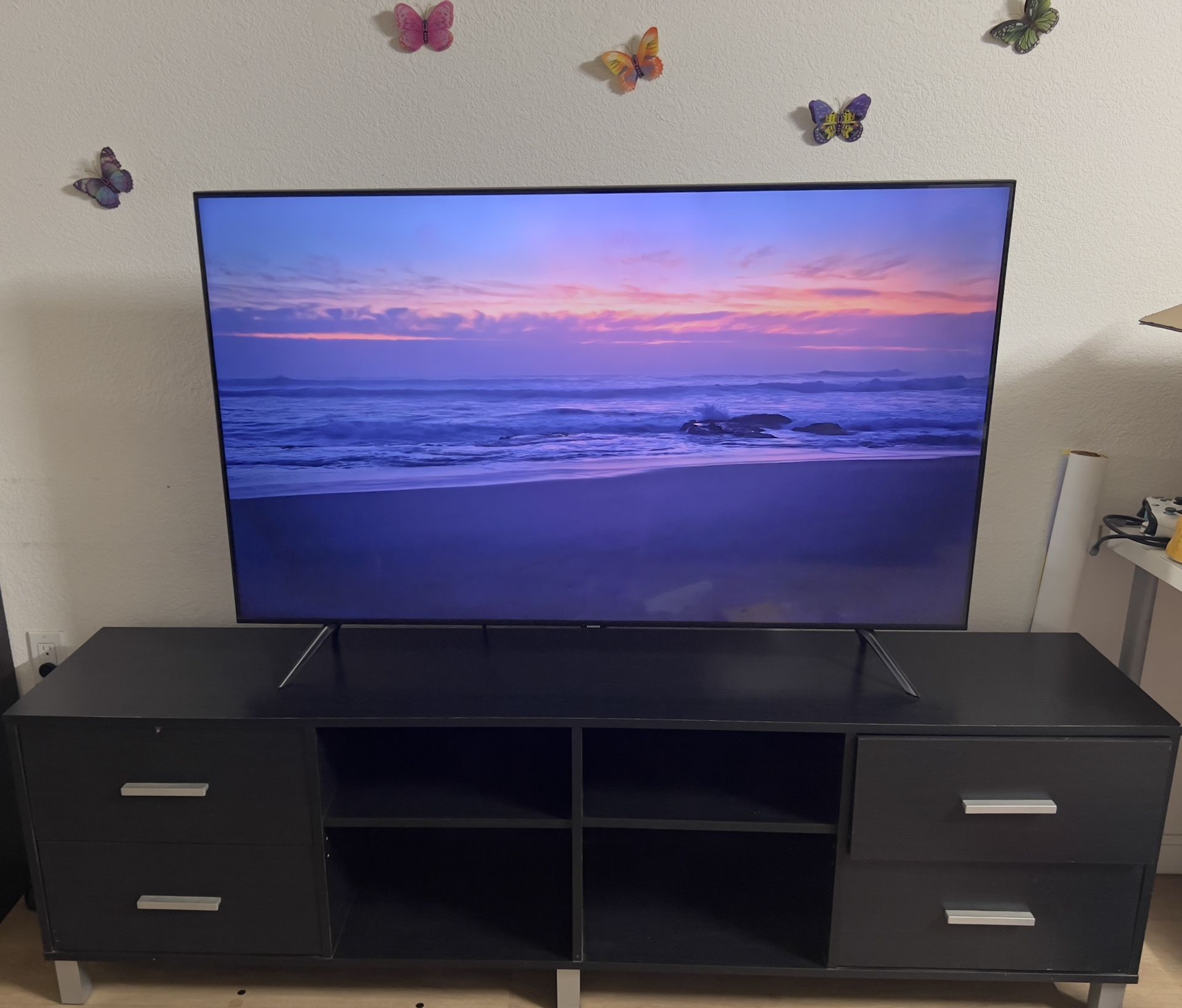 55 Inch Samsung TV with TV Stand