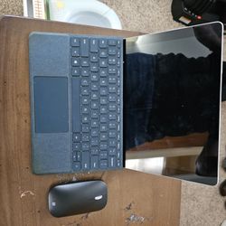 Microsoft Surface Go With Keyboard And Mouse