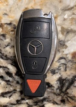 Mercedes Benz key